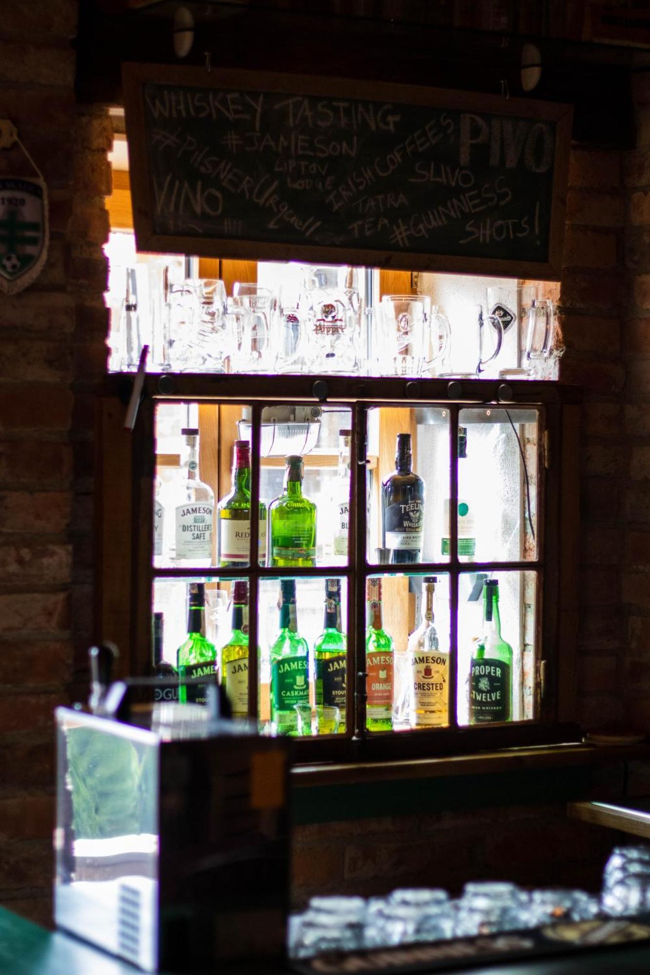 Liptov Lodge Lipótszentmiklós Kültér fotó